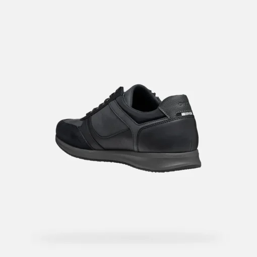 AVERY HOMME