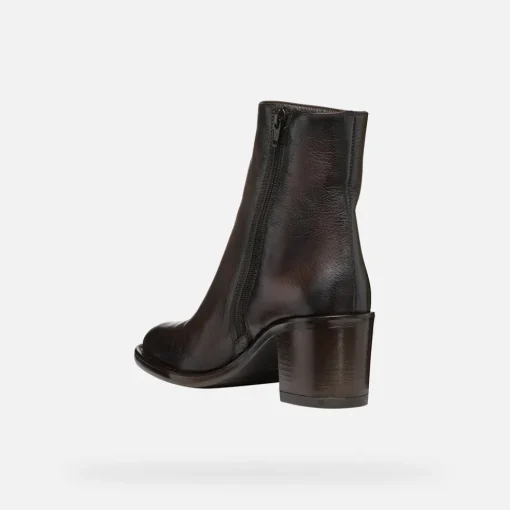 FARNIA FEMME