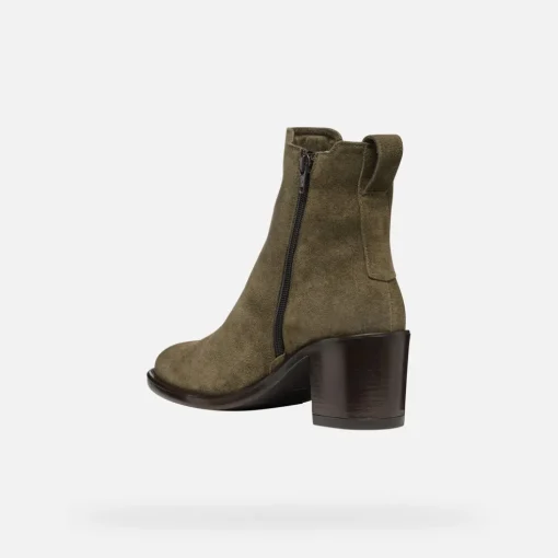 FARNIA FEMME